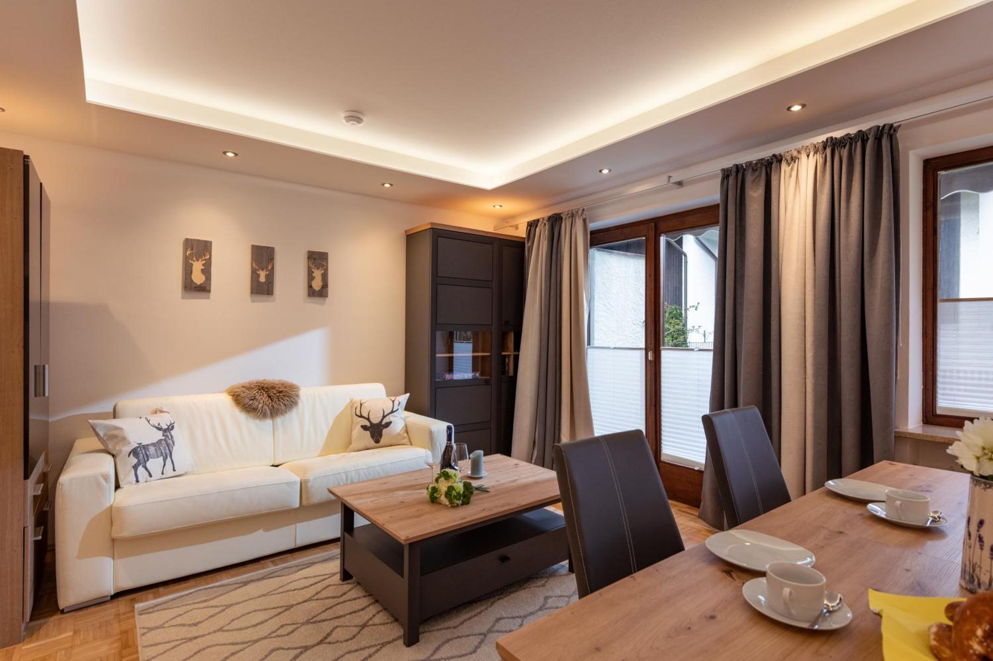 Ferienhaus Wildbarren - Alpenmagie Suites Обераудорф Экстерьер фото